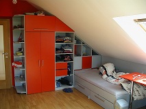 skříně